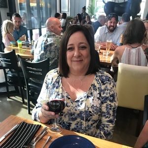 Meet your Posher, Traci